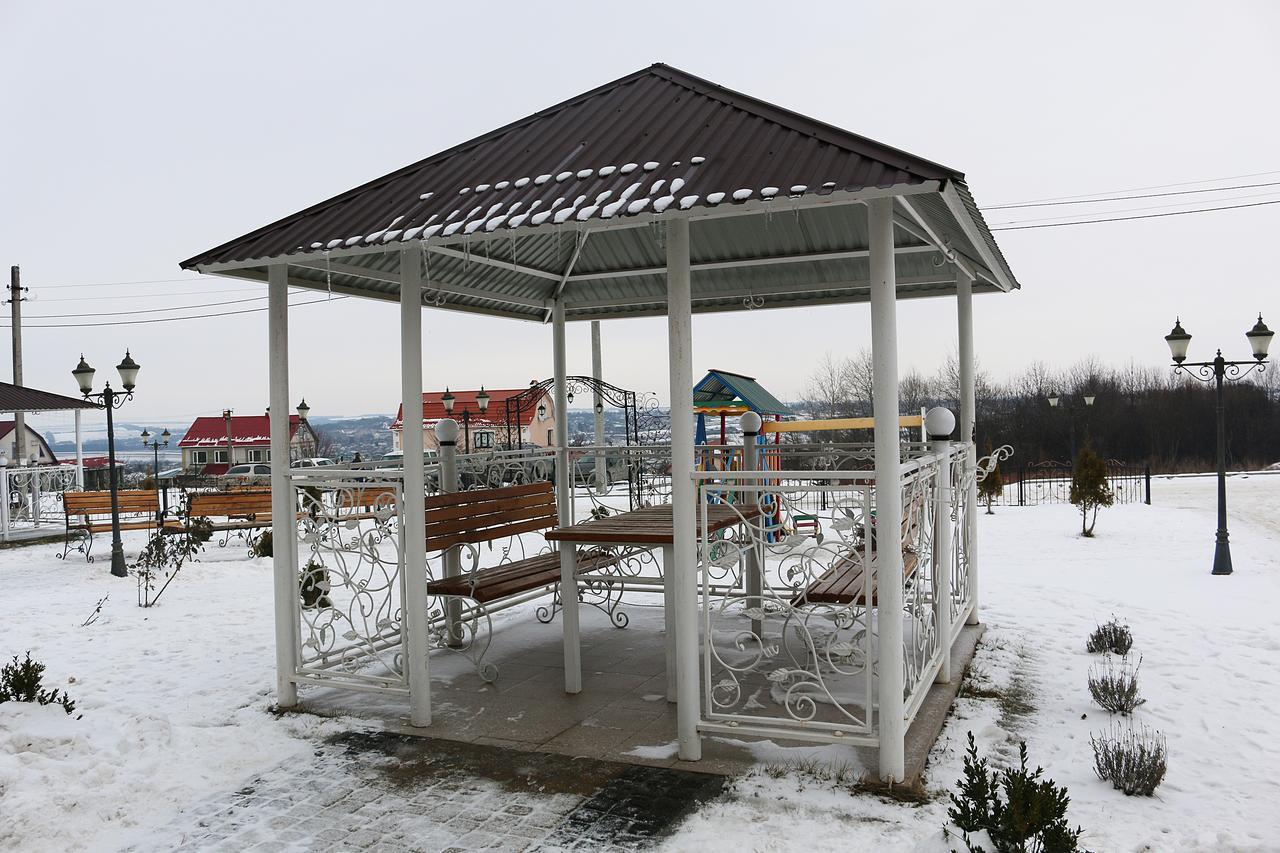 Vitapark Sonyachnyy Provans Sataniv Exterior foto